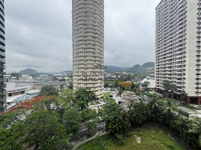 #621 - Apartamento para Venda em Rio de Janeiro - RJ