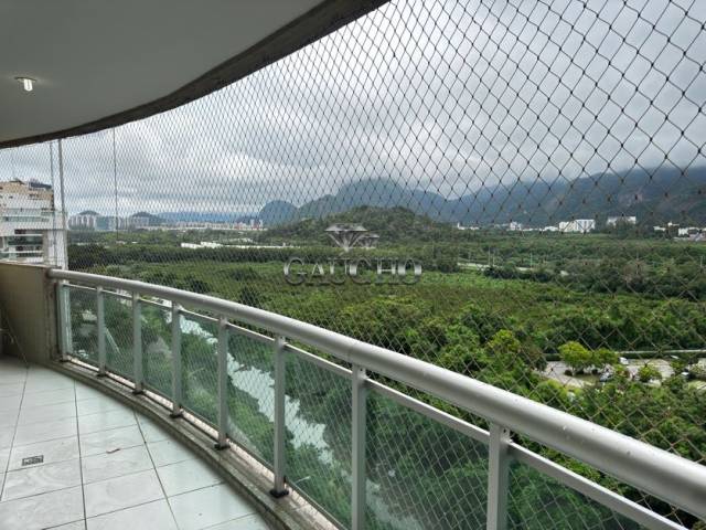 #640 - Apartamento para Venda em Rio de Janeiro - RJ