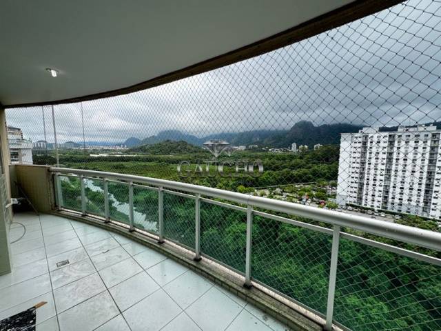 #640 - Apartamento para Venda em Rio de Janeiro - RJ