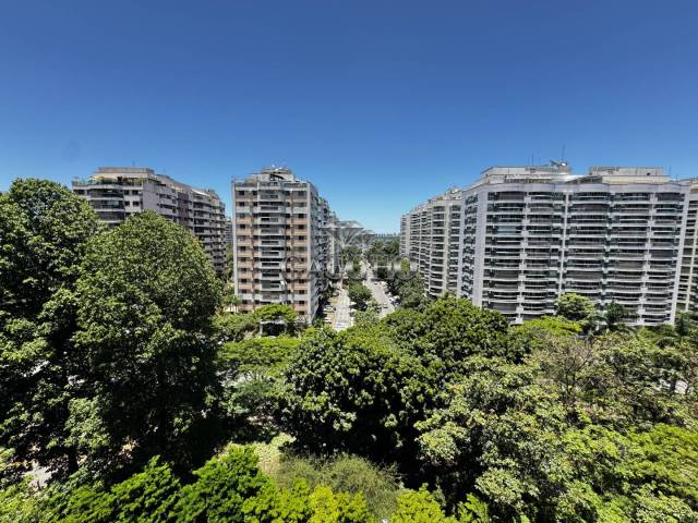 #644 - Apartamento para Venda em Rio de Janeiro - RJ