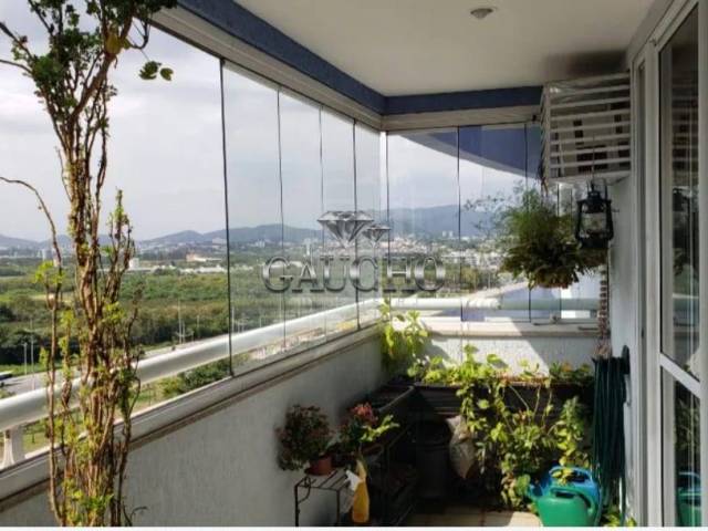 #645 - Apartamento para Venda em Rio de Janeiro - RJ