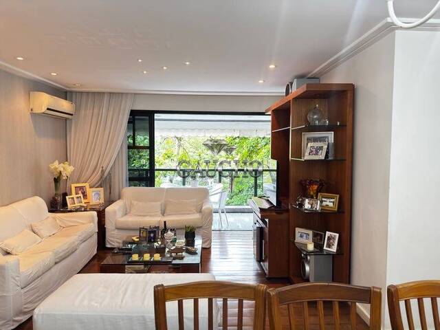 #650 - Apartamento para Venda em Rio de Janeiro - RJ