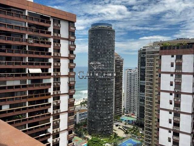 #660 - Apartamento para Venda em Rio de Janeiro - RJ