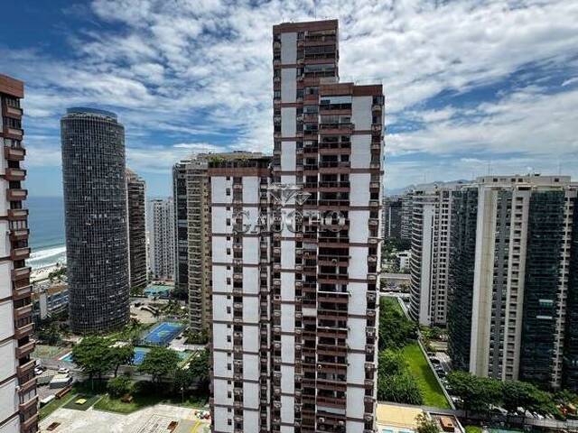 #660 - Apartamento para Venda em Rio de Janeiro - RJ