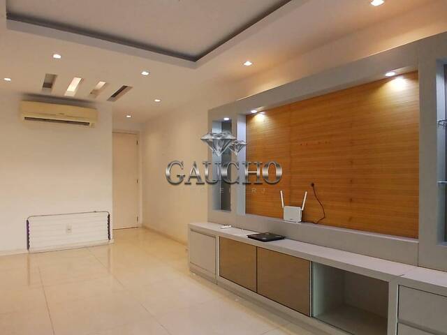 #663 - Apartamento para Venda em Rio de Janeiro - RJ