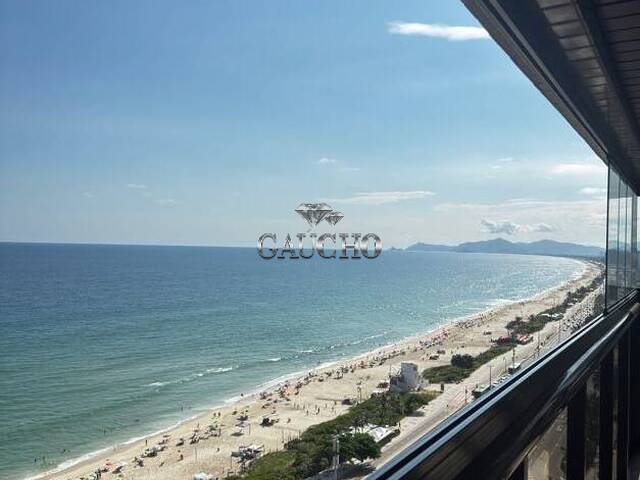 #667 - Apartamento para Venda em Rio de Janeiro - RJ