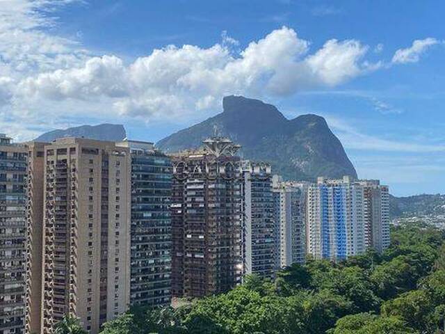 #674 - Apartamento para Venda em Rio de Janeiro - RJ