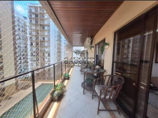 #678 - Apartamento para Venda em Rio de Janeiro - RJ