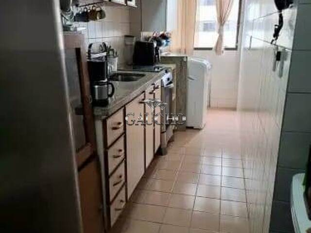 #712 - Apartamento para Venda em Rio de Janeiro - RJ