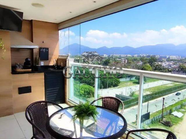 #713 - Apartamento para Venda em Rio de Janeiro - RJ
