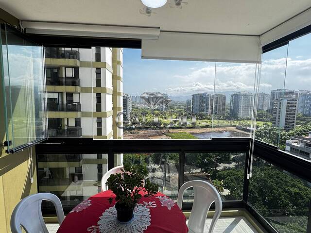 #721 - Apartamento para Venda em Rio de Janeiro - RJ