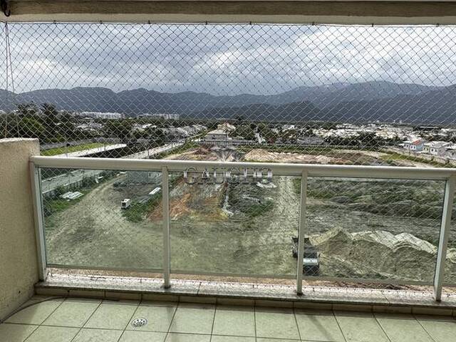 #723 - Apartamento para Venda em Rio de Janeiro - RJ