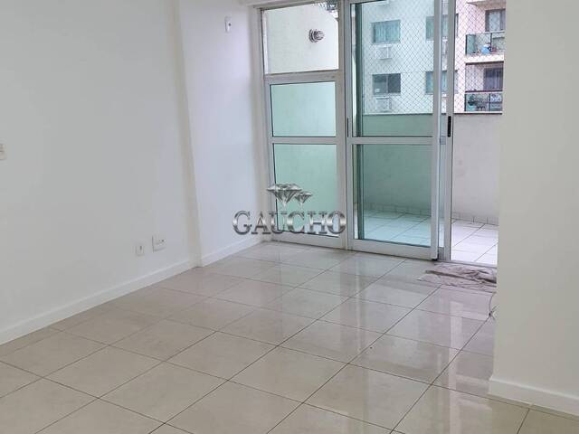 #736 - Apartamento para Venda em Rio de Janeiro - RJ