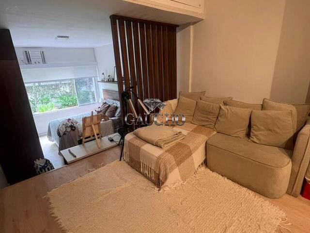 #745 - Apartamento para Venda em Rio de Janeiro - RJ