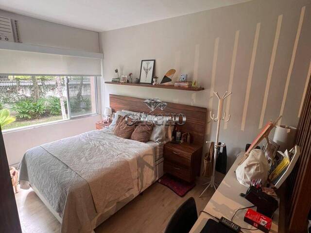 #745 - Apartamento para Venda em Rio de Janeiro - RJ