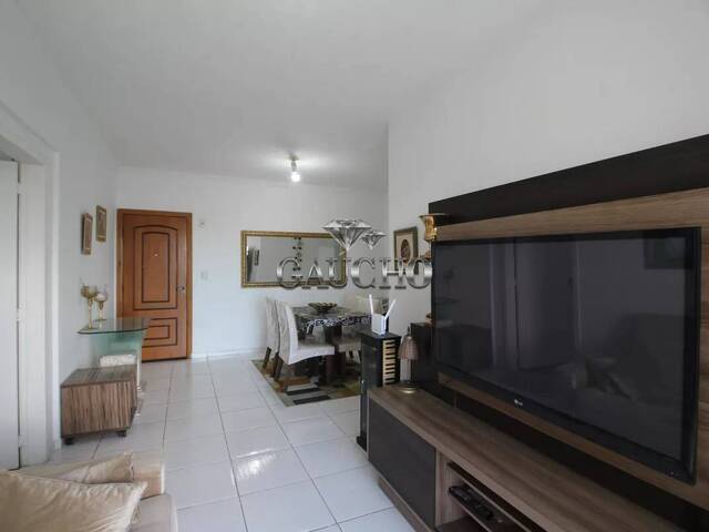 #750 - Apartamento para Venda em Rio de Janeiro - RJ