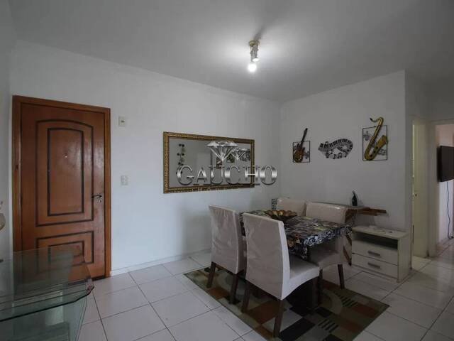#750 - Apartamento para Venda em Rio de Janeiro - RJ