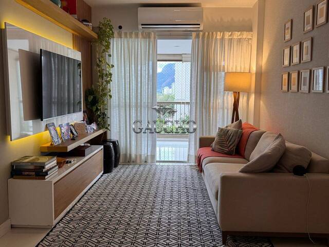 Apartamento para Venda em Rio de Janeiro - 2