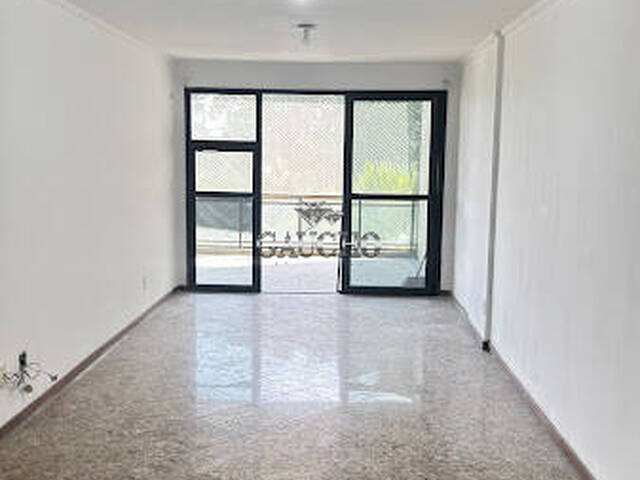 #786 - Apartamento para Venda em Rio de Janeiro - RJ