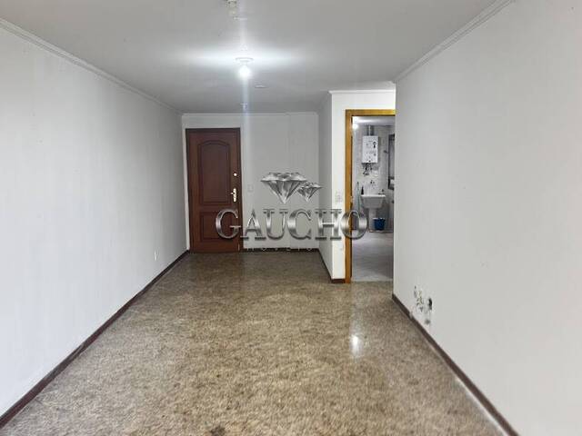 #786 - Apartamento para Venda em Rio de Janeiro - RJ