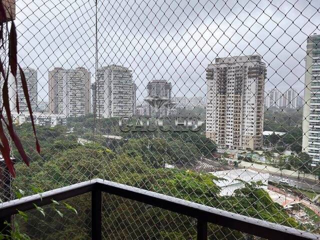 #803 - Apartamento para Venda em Rio de Janeiro - RJ