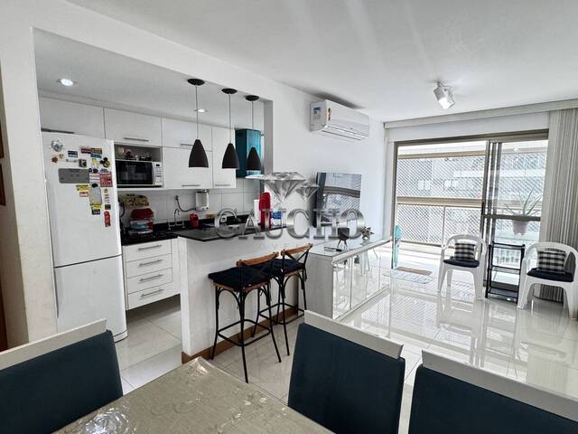 #875 - Apartamento para Venda em Rio de Janeiro - RJ