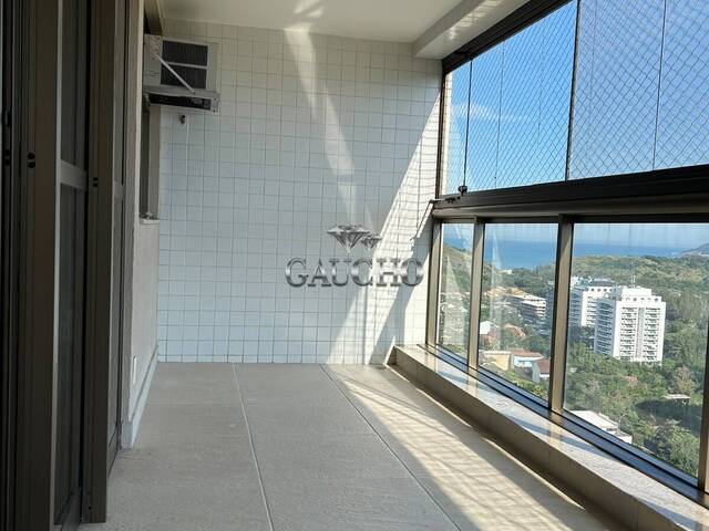 #883 - Apartamento para Venda em Rio de Janeiro - RJ