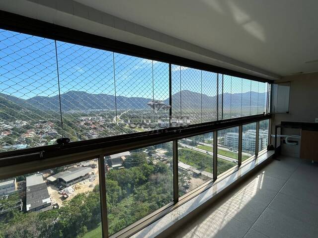 #883 - Apartamento para Venda em Rio de Janeiro - RJ
