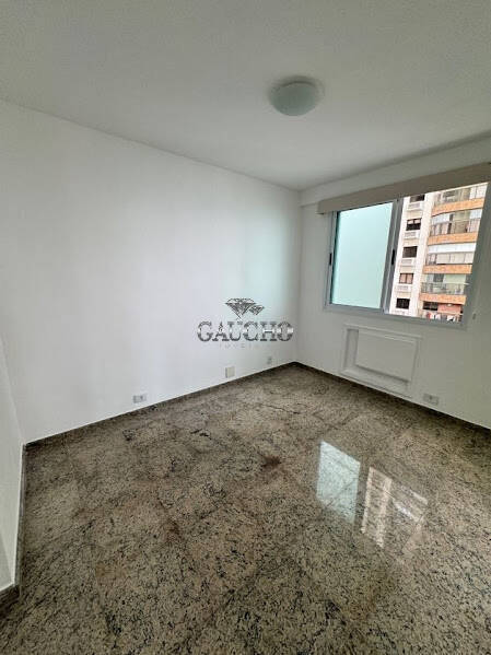 Apartamento para alugar com 2 quartos, 72m² - Foto 45