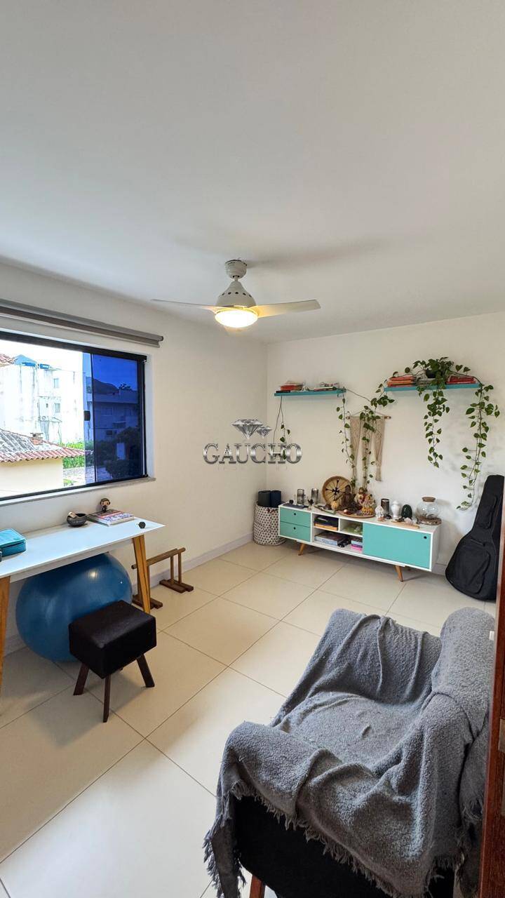 Casa à venda com 3 quartos, 138m² - Foto 33