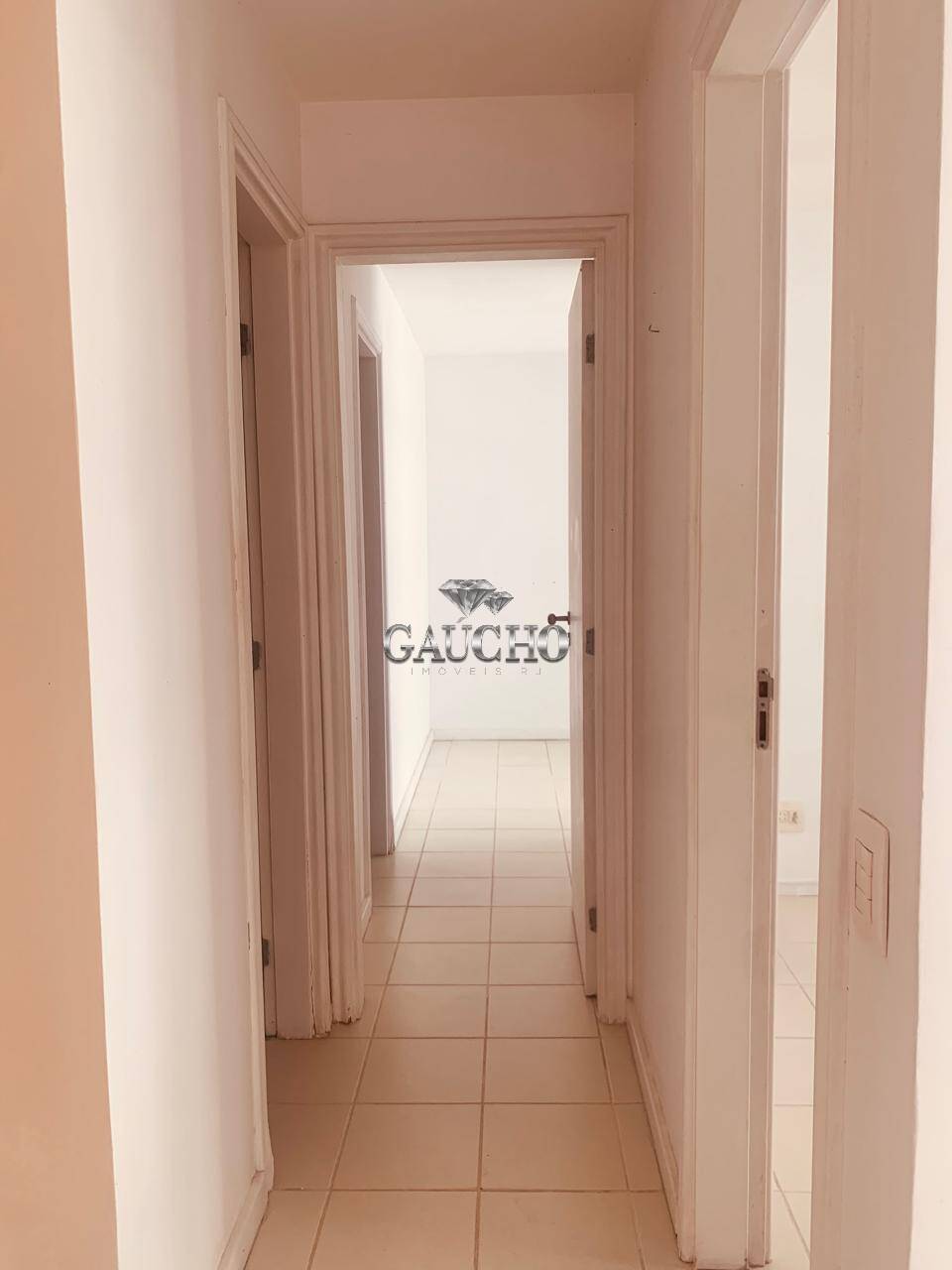 Apartamento para alugar com 2 quartos, 68m² - Foto 7