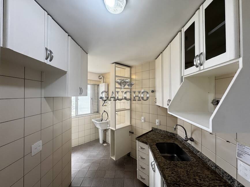 Apartamento para alugar com 3 quartos, 75m² - Foto 13