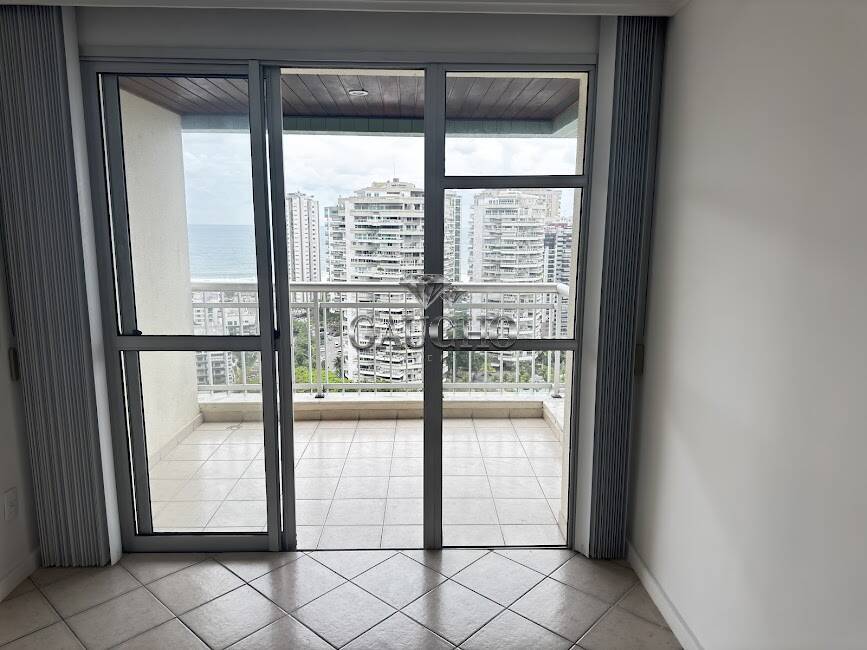 Apartamento para alugar com 3 quartos, 75m² - Foto 11