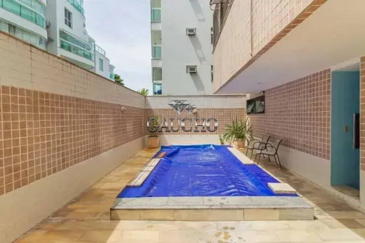Apartamento para alugar com 4 quartos, 130m² - Foto 18
