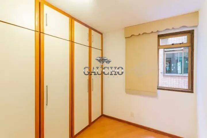Apartamento para alugar com 4 quartos, 130m² - Foto 14