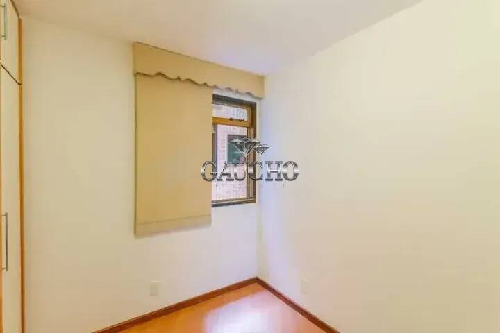 Apartamento para alugar com 4 quartos, 130m² - Foto 15
